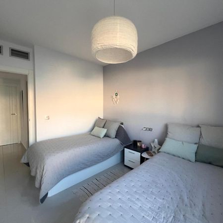 Bungalow En Punta Prima 2 Dormitorios Y Piscina Torrevieja Zewnętrze zdjęcie