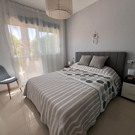Bungalow En Punta Prima 2 Dormitorios Y Piscina Torrevieja Zewnętrze zdjęcie