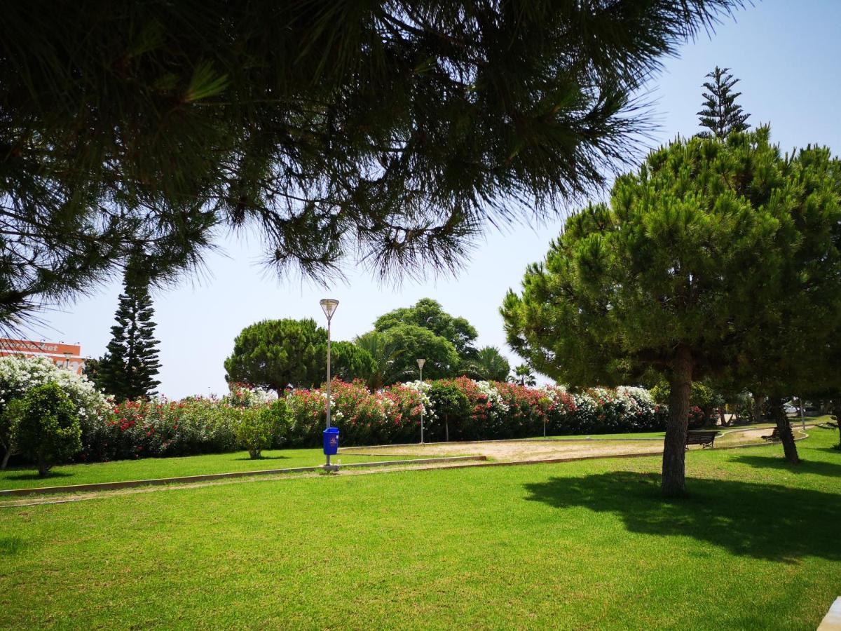 Bungalow En Punta Prima 2 Dormitorios Y Piscina Torrevieja Zewnętrze zdjęcie